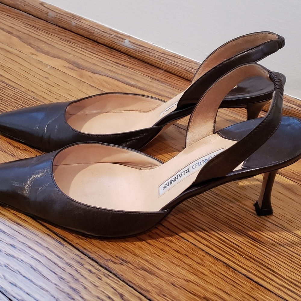 Manolo Blahnik Carolyne Slingback Pump